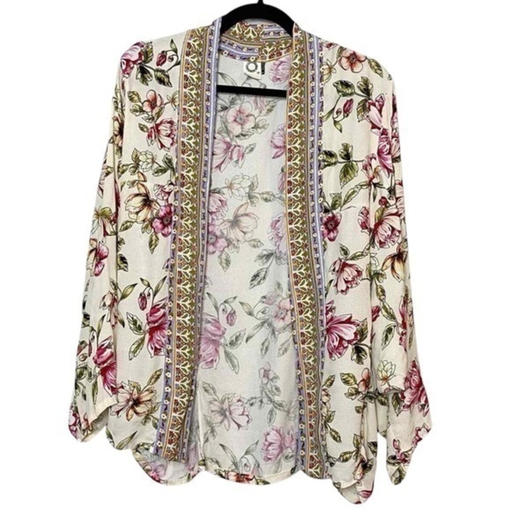 Akemi + Kin Kimono One Size